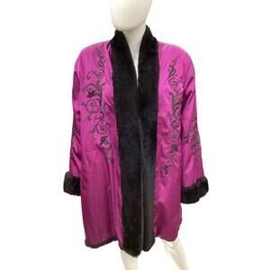 VTG Coat Women’s SZ L/XL 1970’-1980’ Made In Hong Kong Faux Fur Interior Purple